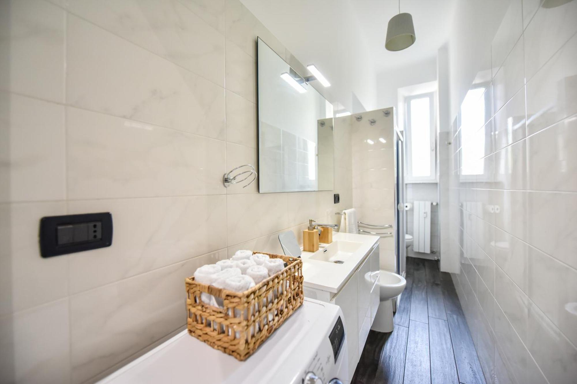 Benvenuti Casa Leo - Elegante Appartamento Турин Екстер'єр фото