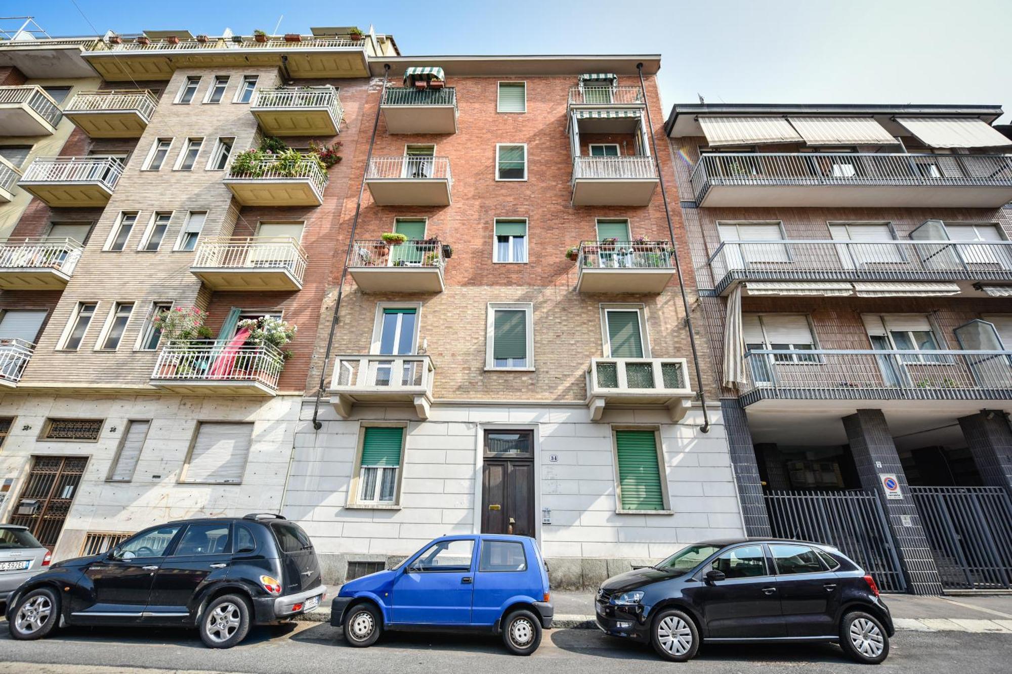 Benvenuti Casa Leo - Elegante Appartamento Турин Екстер'єр фото